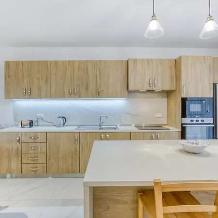 Cosy 3br With Balcony & Sofa Bed In By 360 Estates Żabbar