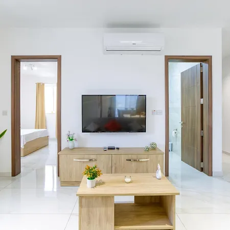 Cosy 3br With Balcony & Sofa Bed In By 360 Estates * Żabbar