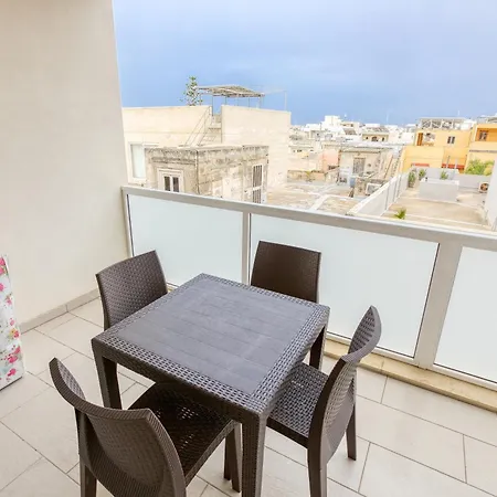 Apartamento Cosy 3br With Balcony & Sofa Bed In By 360 Estates