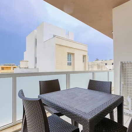 Cosy 3br With Balcony & Sofa Bed In By 360 Estates * Żabbar
